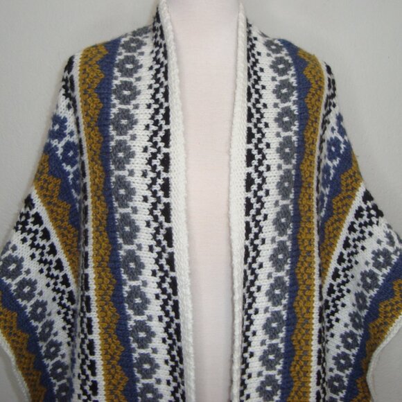 COCOGIO Wool Blend Fringed Poncho Cardigan Sweater Aztec Inspired Made in Italy - Picture 7 of 9